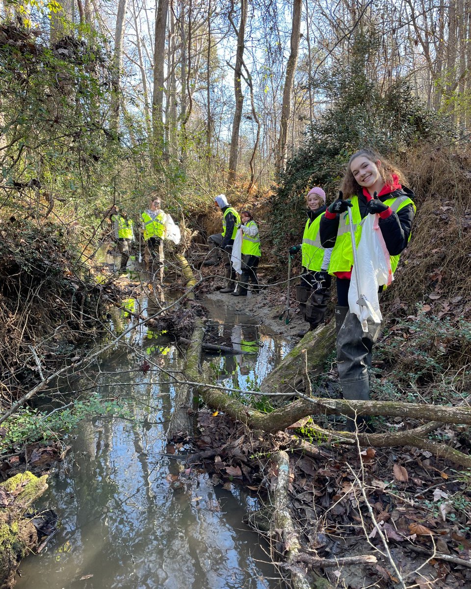 CharMeck Storm Water (@stormwatercm) on Twitter photo We're hosting our "DIY Riversweep" this weekend at our Second Saturday Stream Cleanup. Volunteers will be removing litter from Long Creek and will receive t-shirts, compliments of <a href="/CRFRiverkeeper/">Catawba Riverkeeper</a>. Visit our registration page to sign-up: bit.ly/3fgSM5X. We're hosting our "DIY Riversweep" this weekend at our Second Saturday Stream Cleanup. Volunteers will be removing litter from Long Creek and will receive t-shirts, compliments of <a href="/CRFRiverkeeper/">Catawba Riverkeeper</a>. Visit our registration page to sign-up: bit.ly/3fgSM5X.