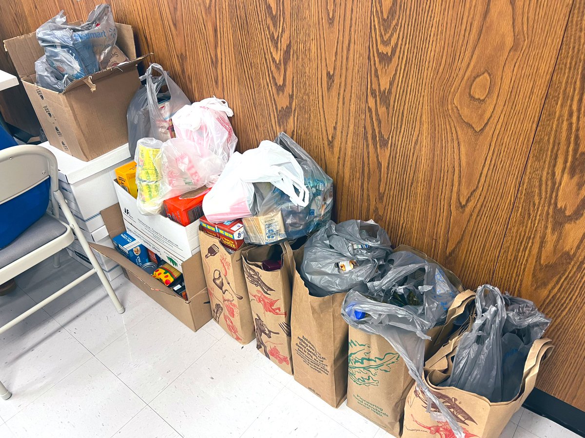 EGHSActivist's tweet photo. EGHS rocks!! This is what we’ve collected so far for our local communities. It’s not too late to get involved!! Check out our flyer for more information: https://t.co/yz4hBOEeEG
