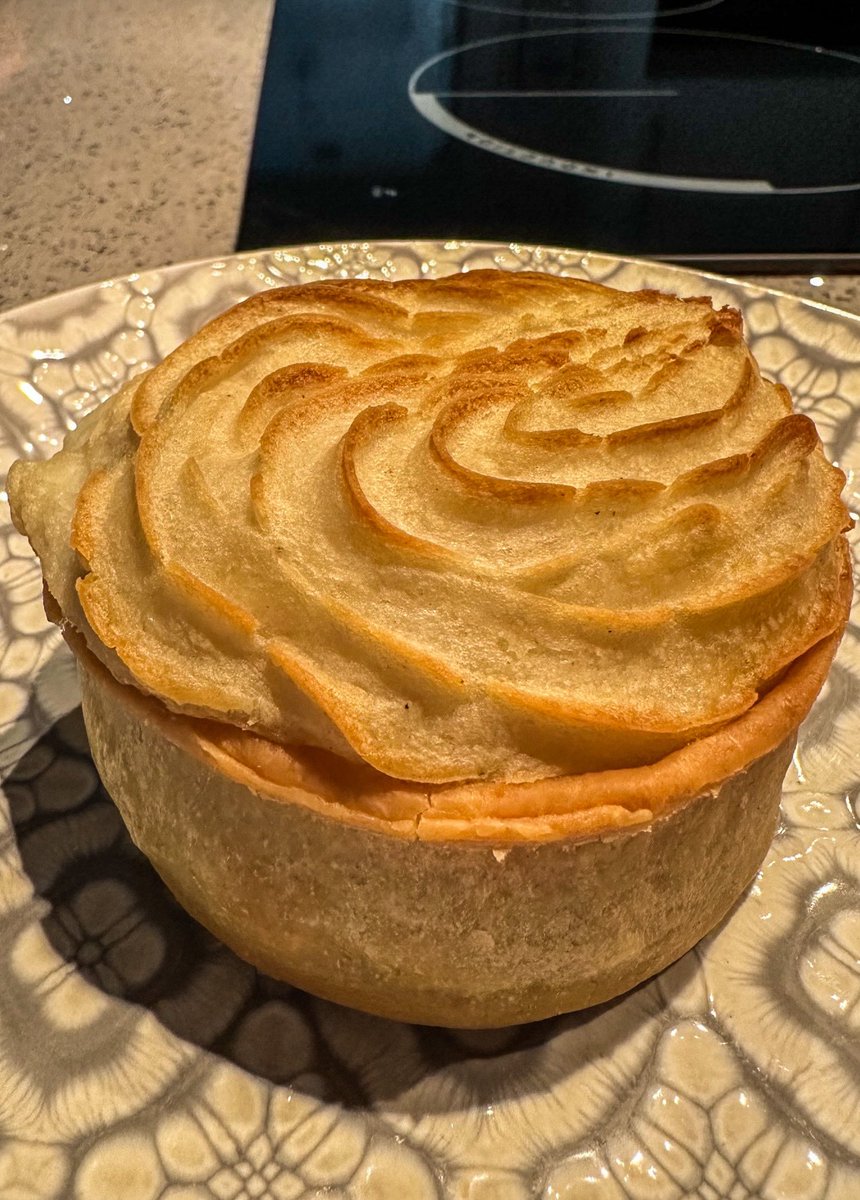 gareth brooks. tweet media