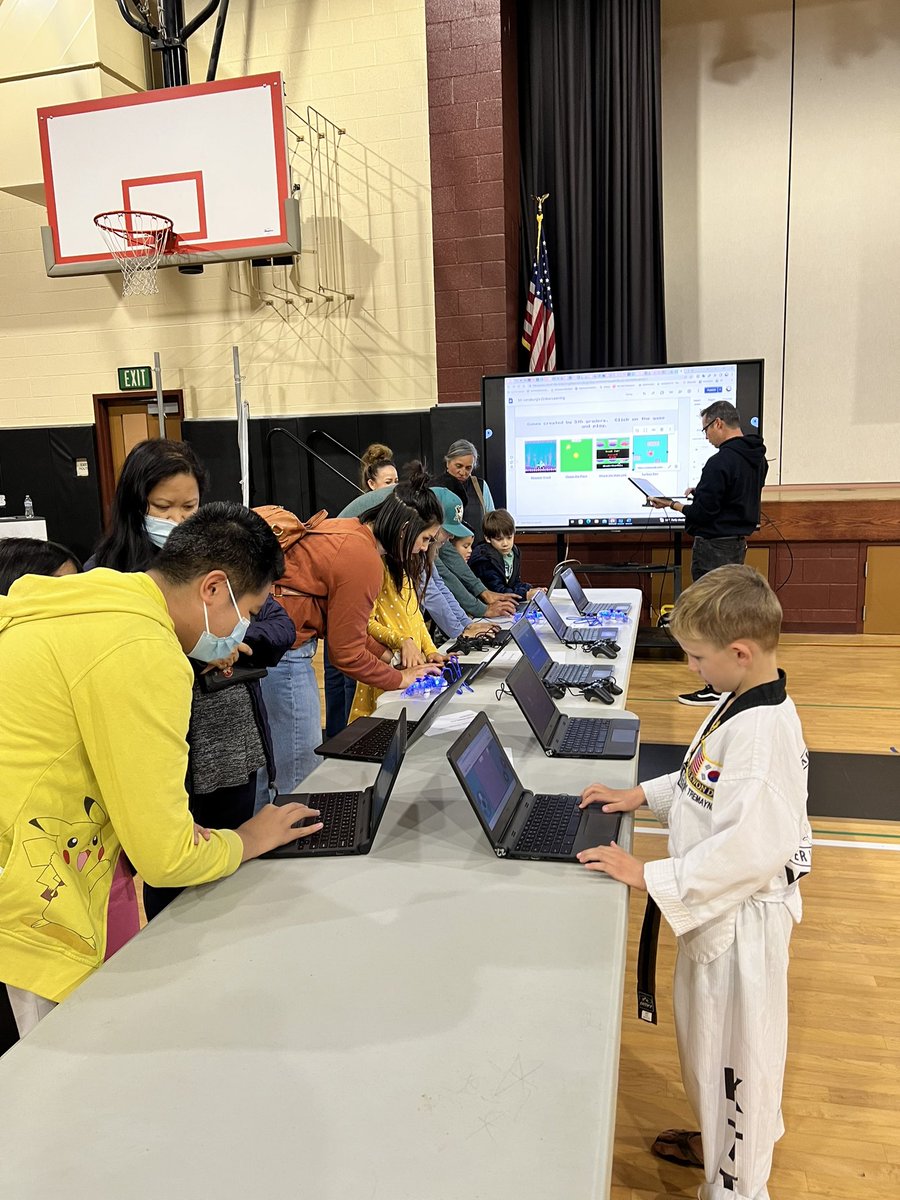gdiazz's tweet photo. @MrDAlcala @baltierra005 @mrsvroque @teachnwturnbull @BillLassiter @mrlenaburg @mrs_lmunoz @chaix_mike Great work @MrDAlcala and team. Our @CucamongaSD familes enjoyed an evening of coding and fun. https://t.co/afqO2vfLm3