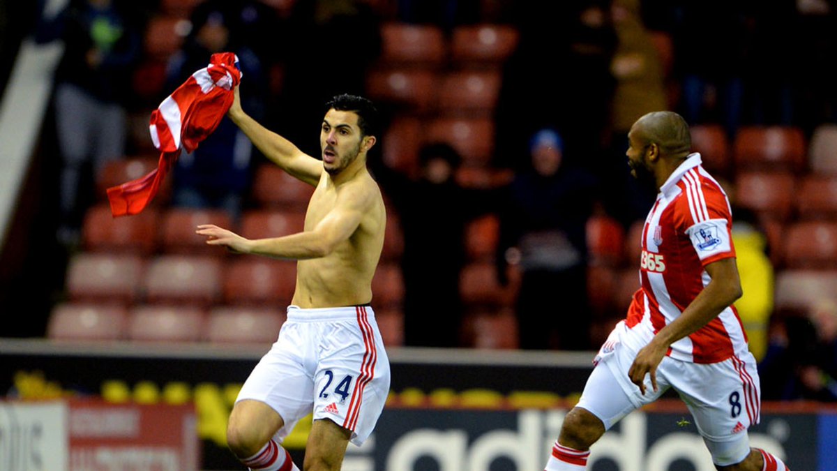 OTD_PL's tweet photo. #OnThisDay in 2013: @stokecity 3-2 @ChelseaFC.
@AssaidiOussama scored his first PL goal as Stoke came from behind to defeat Chelsea. The goal was scored in the final minute of the game. #SCFC 🔴⚪️🇲🇦 https://t.co/FNsgdS2nfU
