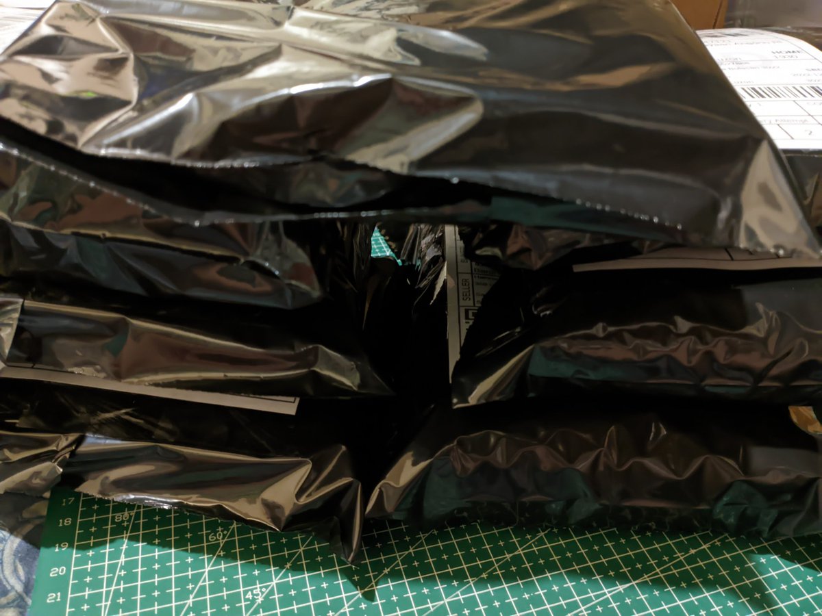 waifumomoring's tweet photo. #HUpdates
β Dicon batch 2 orders ready for ship out tomorrow π«°π» https://t.co/SKDS4CGqhf