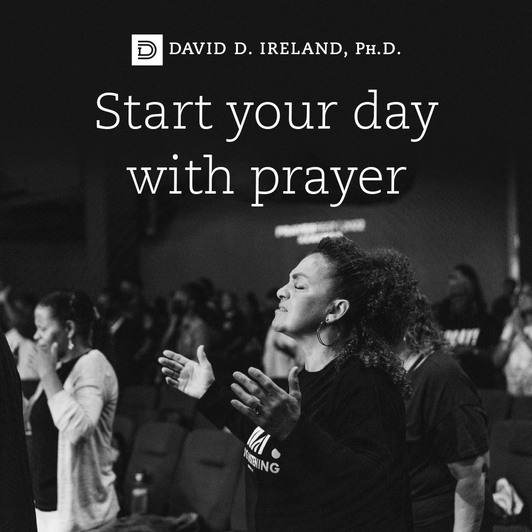 DrDavidIreland's tweet photo. If you want change in your life, start your day on bended knees. ๐๐พ #StartWithPrayer https://t.co/9CeaOwkLXM