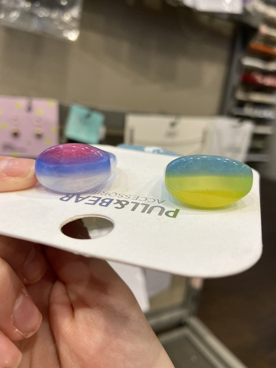 piece of pixel (commission open) tweet media