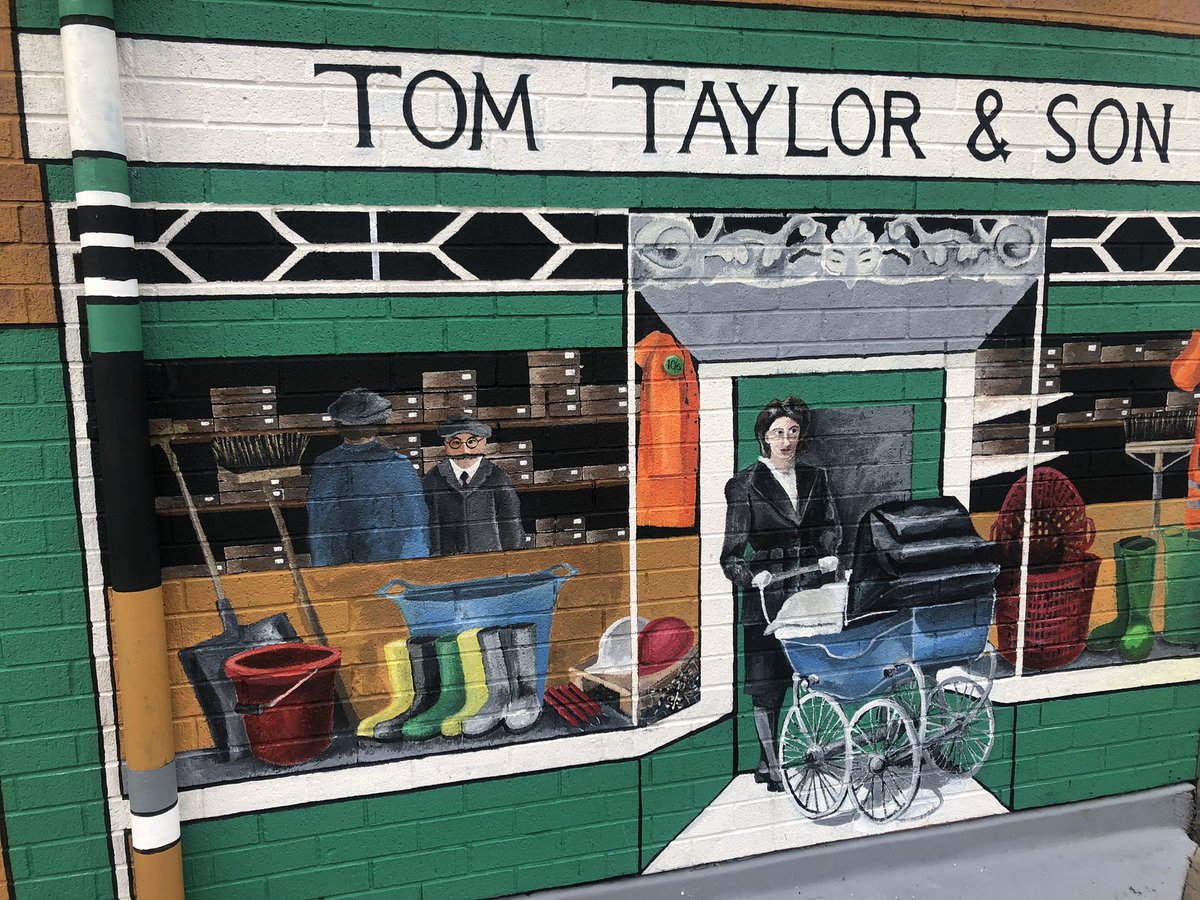 Lara King tweet media