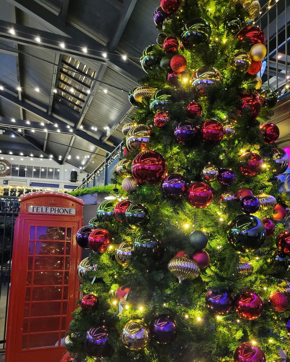 Wirral_Chamber's tweet photo. Last night, we were delighted to host our Annual Christmas #ChamberCheer providing our members with a strategic update on the chamber’s 5-year plan.
Thank you to all those who attended, but for those who couldn’t make it, we wholeheartedly thank you for your continued support. https://t.co/n0WCqJslA9