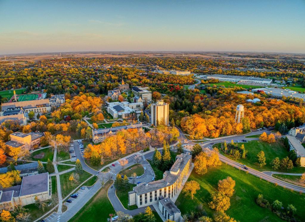 Blessed to receive a offer from St. Olaf College <a href="/StolafRBC/">Eric Pulley</a> #AGTG