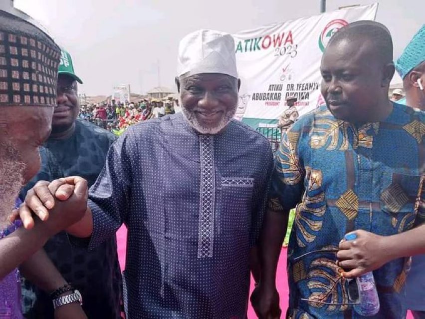 CollinsUma's tweet photo. Labour Party's governorship candidate in Osun joins the Atiku train.
We move.
#RecoverOsunWithAtiku
#RecoverNigeria https://t.co/6FWWTgvruN