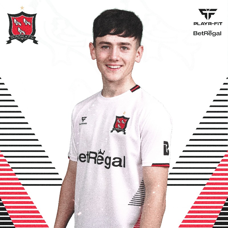 DundalkFC's tweet photo. Introducing our new home kit, the first of our partnership with @PlayrFit.

Pre-order it at the official launch in the Lilywhite Lounge on Thursday night between 7pm-9pm.

Buy it from our Christmas Shop at Oriel Park which opens at 6pm on Friday.

⚫️⚪️ #CmonTheTown