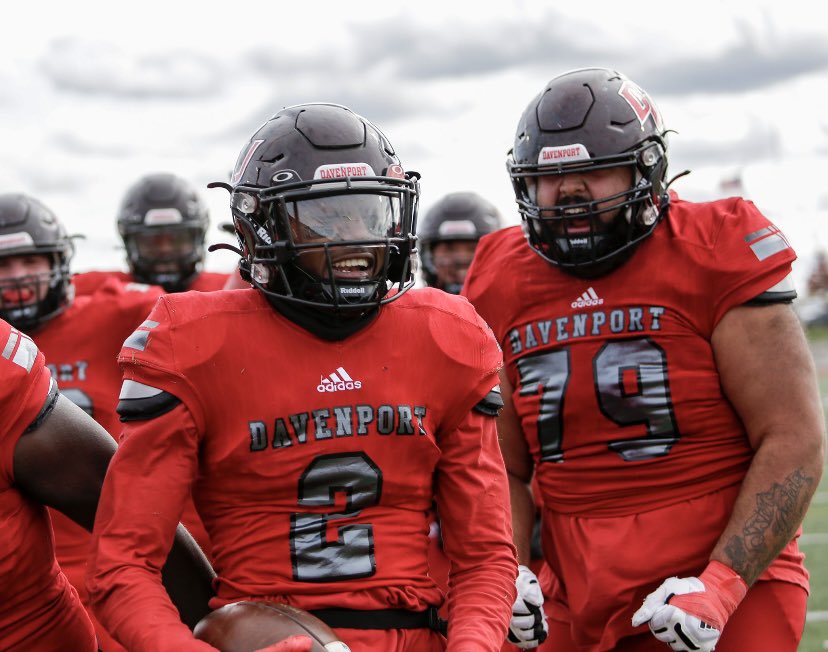 After a great talk with <a href="/DevinRussell73/">Devin Russell</a> I am blessed to receive an offer from <a href="/DU_Football/">Davenport Football</a> 
<a href="/STVMFootball/">St. Vincent-St. Mary Football</a> <a href="/LeeHarp49650695/">Lee Harper</a> <a href="/STVMAthletics/">STVM Athletics</a>