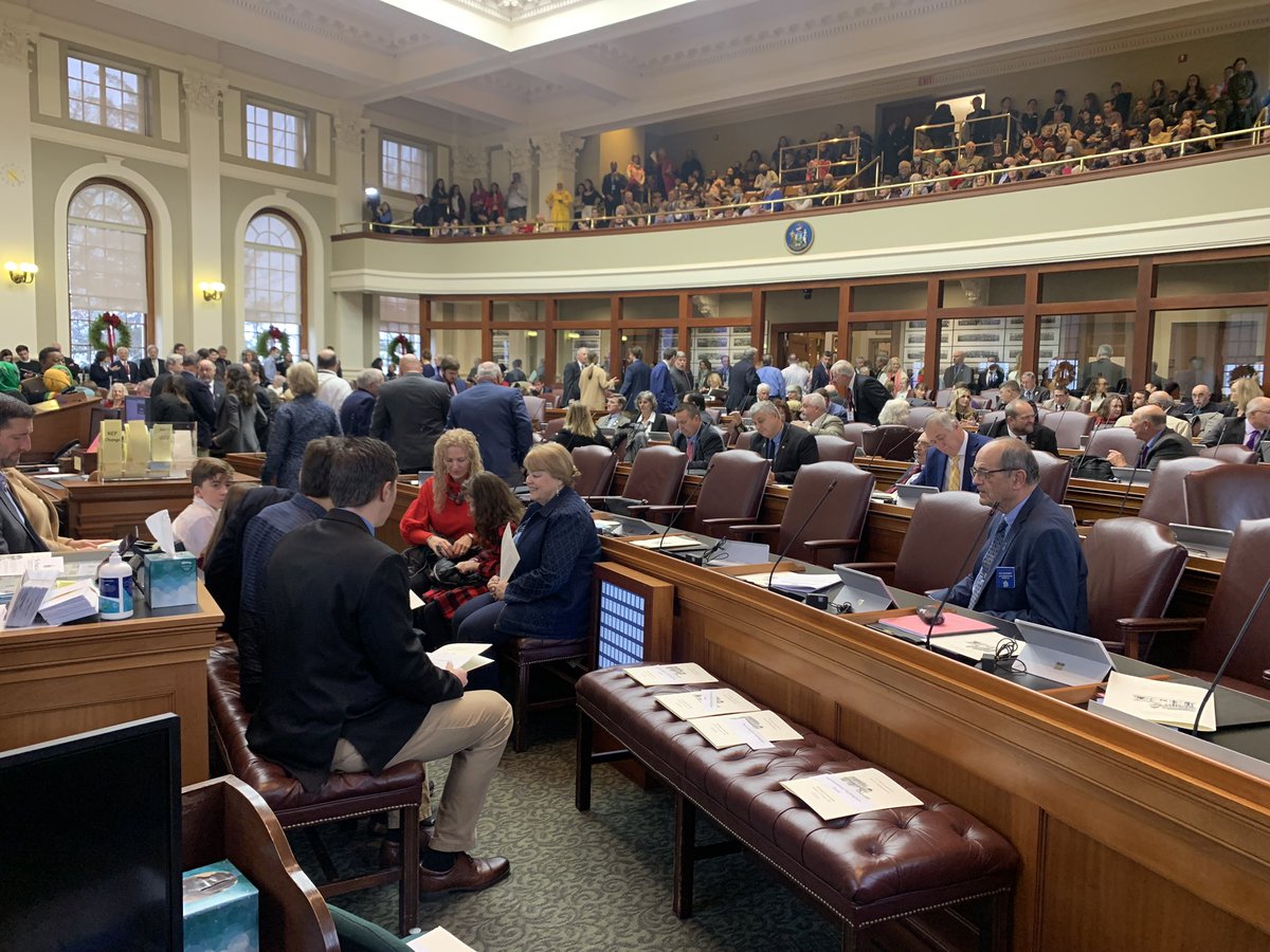 MarinoDavidJr's tweet photo. Maine Legislature is about to be back in session and you can tell https://t.co/PJbCLdfUzm