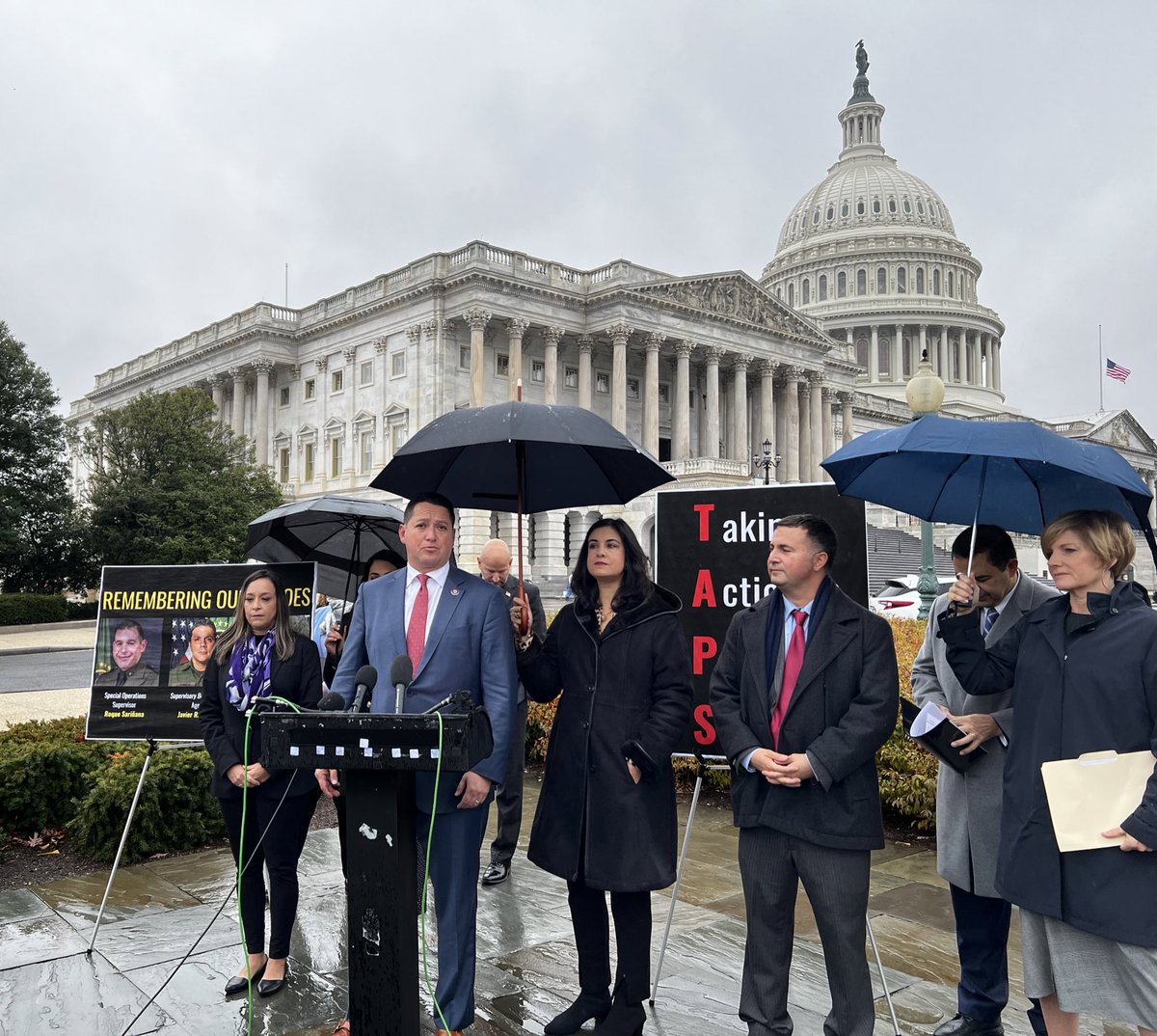Katie Pavlich on Twitter "RT Julio_Rosas11 Bipartisan press