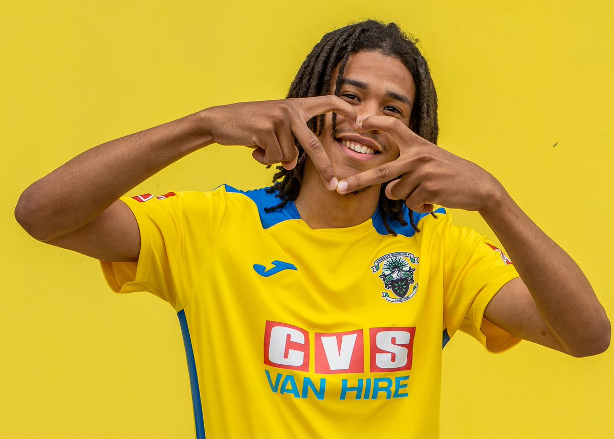 6 goals in all competitions this season scoring 2 goals against <a href="/glebefootball/">Chislehurst Glebe FC</a> in the Senior cup ✅ 

All the best to glebe! 

Supporters where singing and we just keep winning <a href="/HaringeyBoroFC/">Haringey Borough</a> 🫶🏽