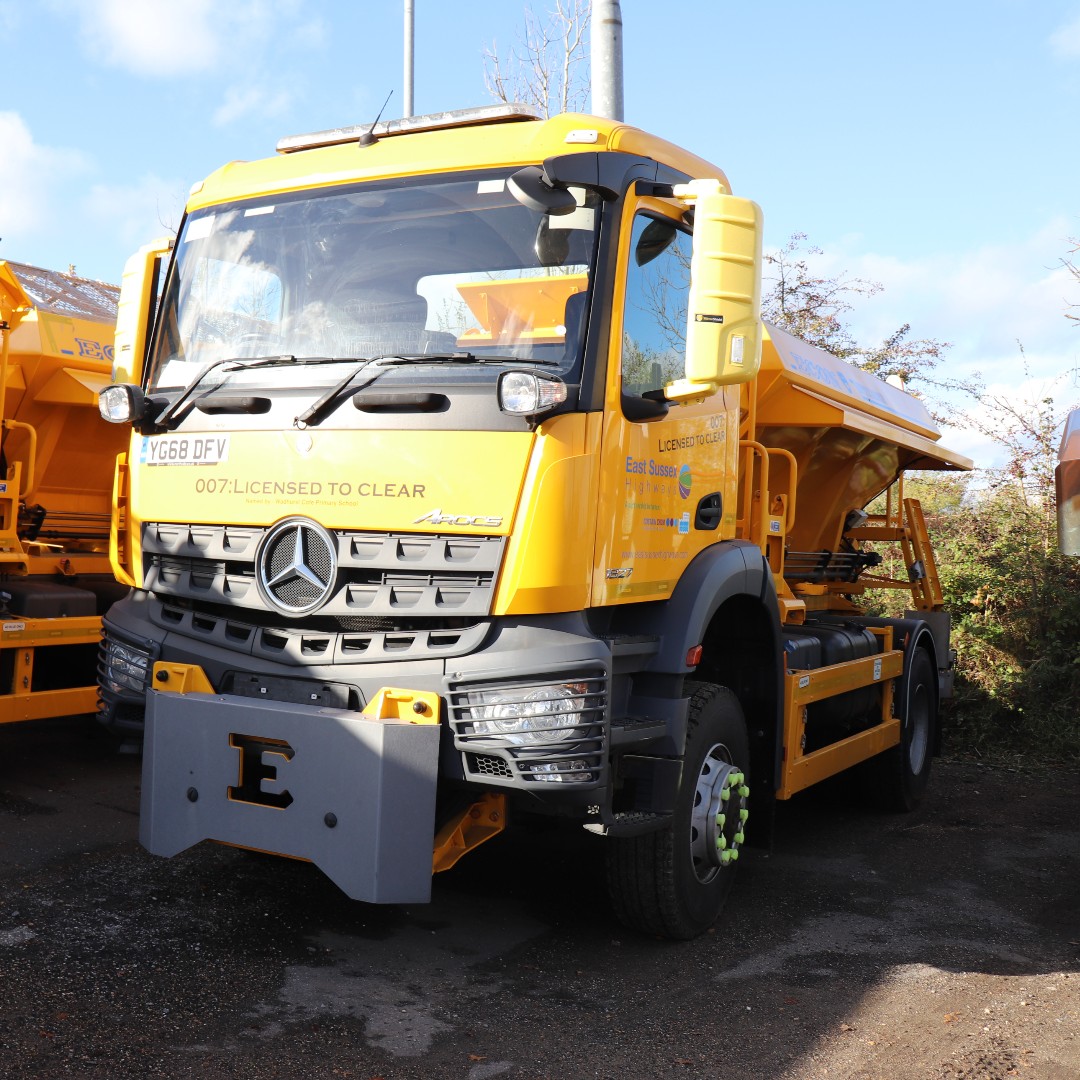❄️ GRITTING DECISION ❄️

⚠️Another cold night ahead! Therefore we will be treating primary routes from 6pm.

❄️Gritting routes and other useful information can be found on our website: ow.ly/Ry0b50LXwng