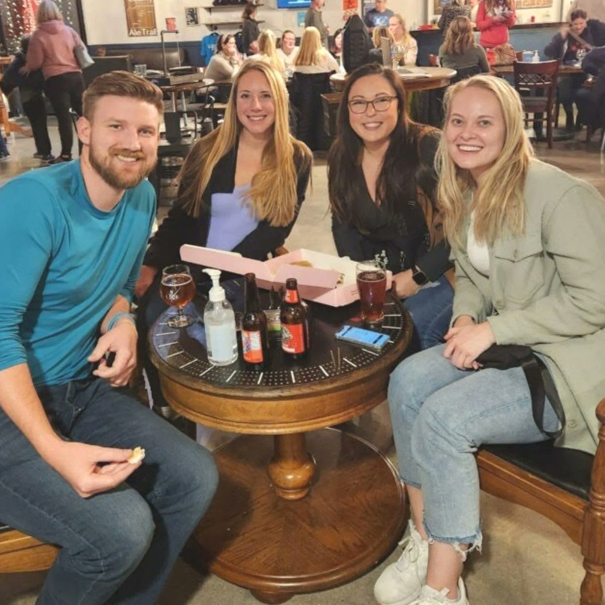 General knowledge pub trivia starts tonight at 7 pm! Get here early to grab a table &amp; a drink. 

🤓 Teams of 4 🏆 Prizes 🍺 $5 pints

Congrats to last week's winning team, Hufflepuff Puff Pass, on their Harry Potter Trivia victory! #pubtrivia #drinklocalKC #jocobeer #trivianight