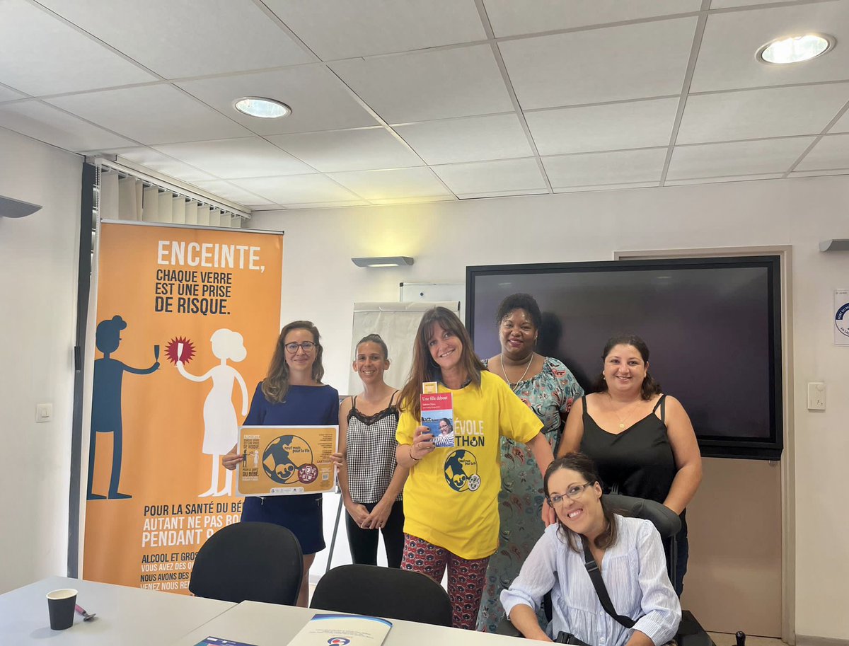 Riches échanges ce matin à La Réunion avec l'équipe de <a href="/SAFFrance/">SAFFrance</a> . Témoignages poignants. 
Chaque année en France 15000 enfants naissent avec le syndrome d'alcoolisation fœtale ou des troubles causés par l'alcoolisation fœtale.
Levons le tabou !🤰