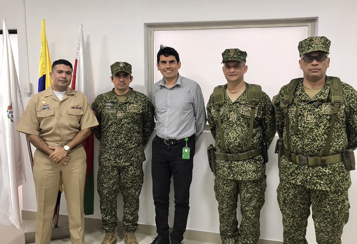 maurimrivillas's tweet photo. En Comité Operativo Local de #RestituciónDeTierras plateamos a #FuerzaPública un enfoque de seguridad humana en el que las víctimas son el centro de nuestro trabajo. Integraremos  la política social con la seguridad ciudadana para garantizar la vida y dignidad en el territorio https://t.co/6ikyxpxvq3