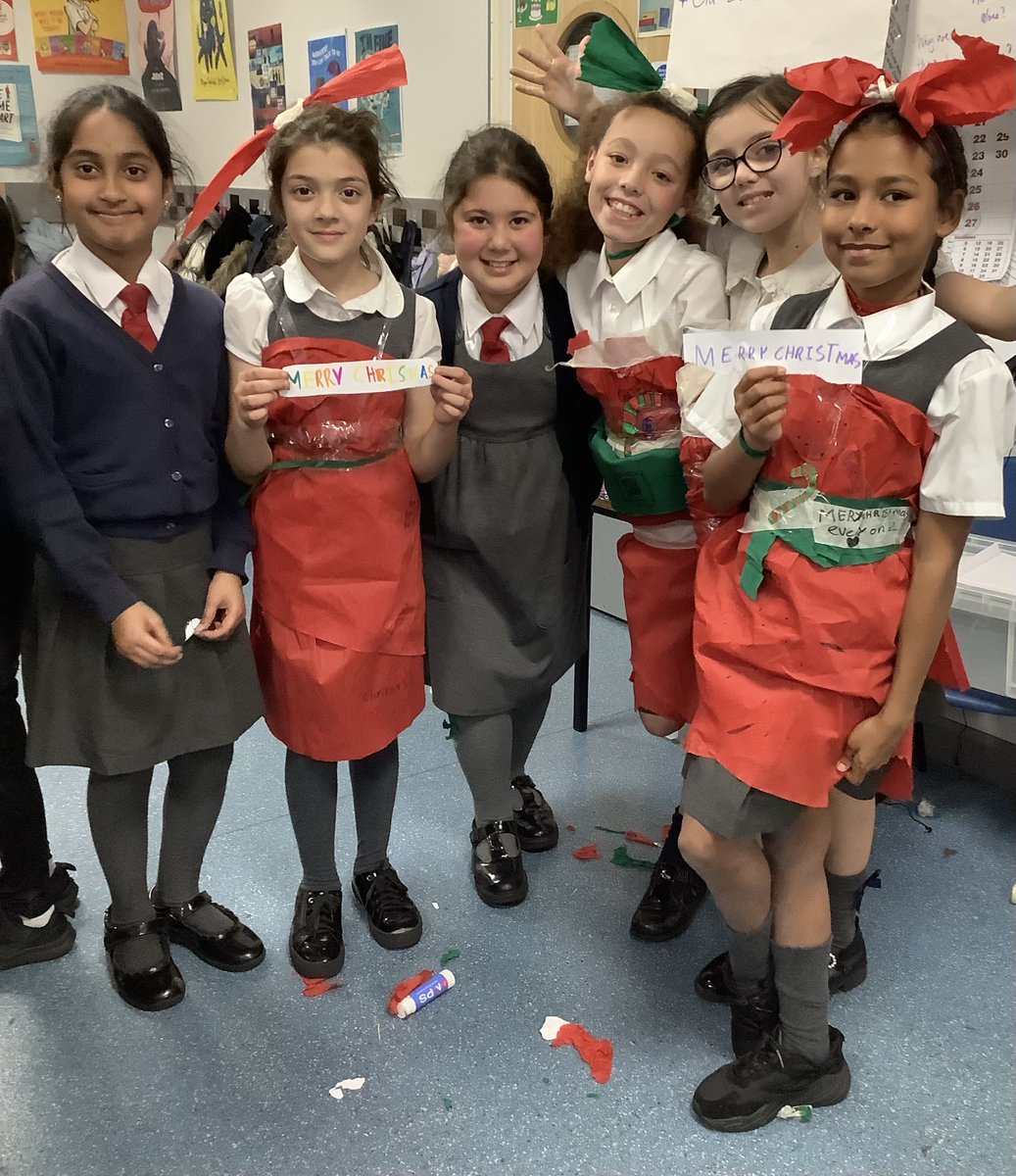 At craft club the children dressed each other up on a Christmas theme, it was great fun and they showed some wonderful team work as well as technology skills. <a href="/PleasantStPrim/">PleasantStreet</a>