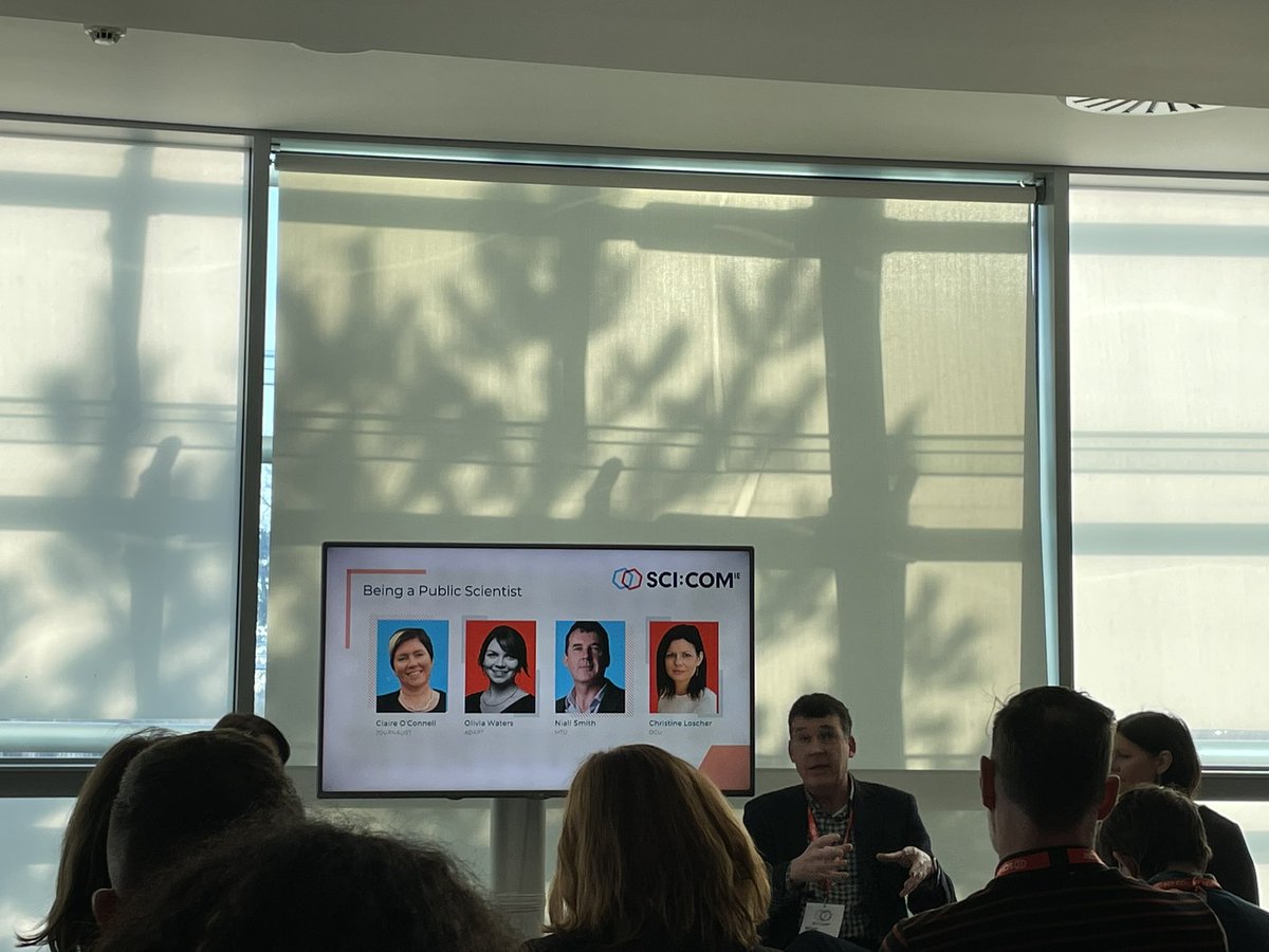 ambercentre's tweet photo. #SciComm22 ‘Being a public scientist’ breakout @scicomie
Christine Loscher ‘science is an ongoing process…not short of ideas, funds a limiting factor’
Claire O’Connell ‘we need to discuss the process of science not just the output’ https://t.co/7CmpUGI8pD