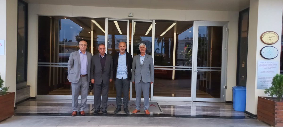 GaziAntep___27's tweet photo. Başkan ve Dernek Yönetimi, 
#RAMADAOTEL sahibi İşadamı hemşehrimiz Sn.Yalçın KARAGÜLLE ile buluştu.Gaziantep'in Kurtuluş Günü etkinliğimize verdiği maddi ve manevi destekten ötürü teşekkürlerimizi iletiriz. #GaziAnteplilerDerneği
#YalçınKaragülle #RAMADAMERSİN #WyndhamRewards https://t.co/P8lBxb929h