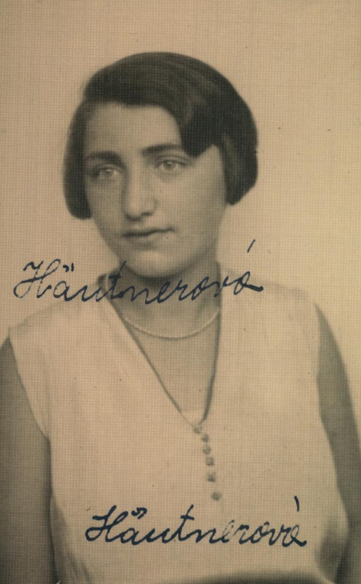 7 December 1913 | A Czech Jewish woman, Helena Haeutnerová, was born in Prague.

She was deported to #Auschwitz from #Theresienstadt ghetto on 26 October 1942. She did not survive.