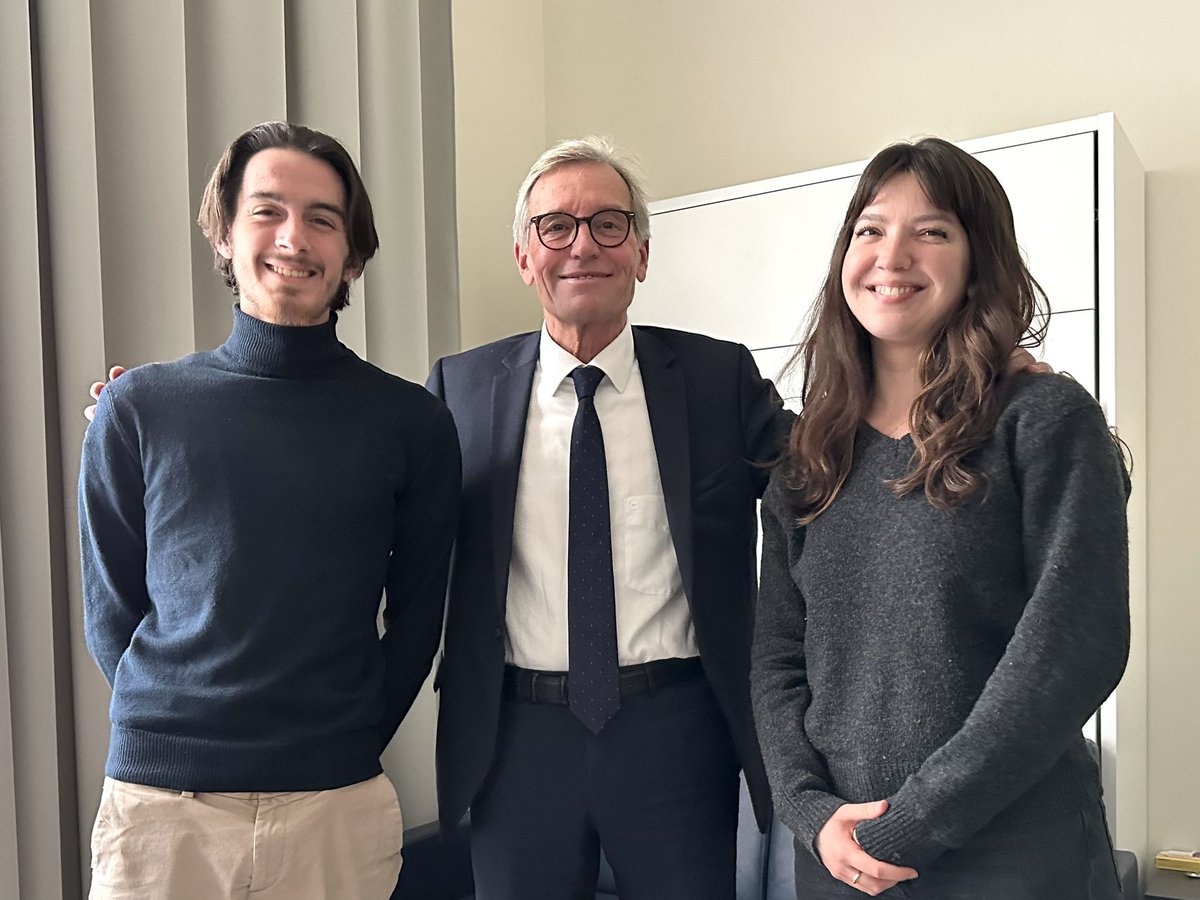 Rencontre avec Hélène et Paul de l’association À l’est d’#Assas !
Cette association rassemble toutes les étudiantes et tous les #étudiants originaires du Grand Est au sein de l'Université Paris Panthéon Assas.
Dynamisme et motivation assurés pour ces jeunes du #Grand-Est !