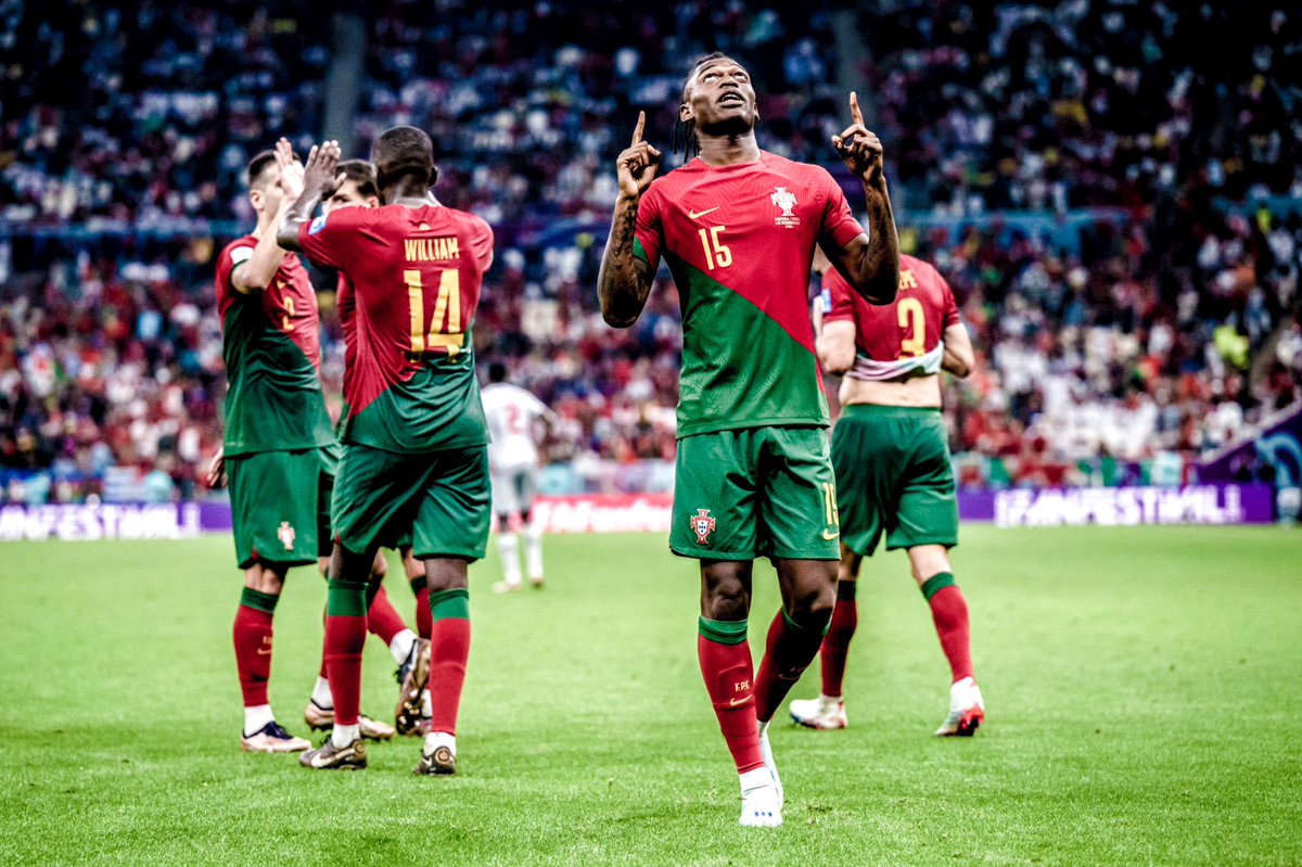 RafaeLeao7's tweet photo. They don’t … but god did🙏🏾
#somosportugal❤️💚💛
@selecaoportugal https://t.co/SdFan65f1U