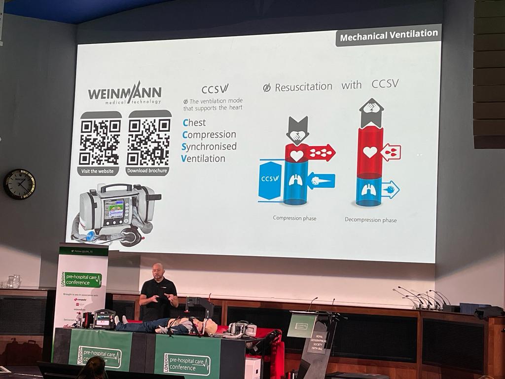 OrtusTechUK's tweet photo. Great job by @jamieRobbo1972 presenting Chest Compression Synchronised Resuscitation in the main lecture theatre this afternoon.
Featuring the #corpuls3 #defibrillator #corpulsCPR #MedumatStandard2 https://t.co/XJ4RqBBjFj