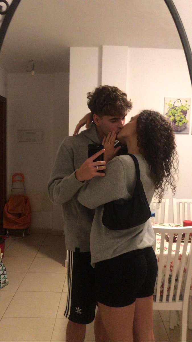 <3