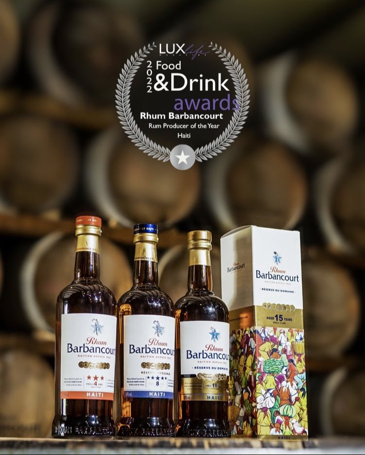 barbancourtHT's tweet photo. Barbancourt élu Producteur de Rhum de l’Annee par LUXlife's Food &amp; Drinks Awards !
Une fois encore, notre Rhum National a été récompensé pour sa technique de production unique transmise depuis plus de 160 ans de génération en génération.
#rhumbarbancourt  #Haiti #awardwinner https://t.co/1qFuP7a6Uo
