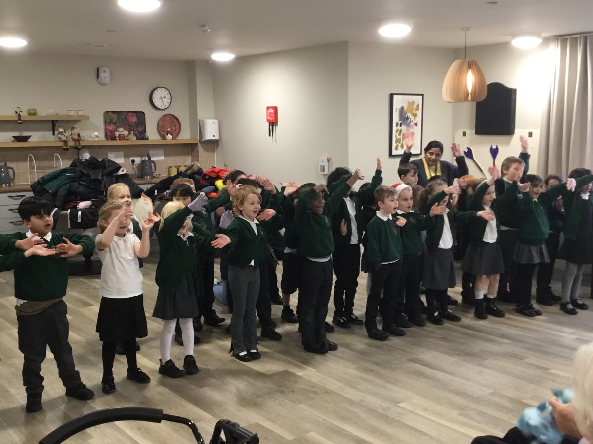 We were so proud of the children for entertaining the residents of The Birches today with their nativity songs. It’s been a busy day in Year 1!