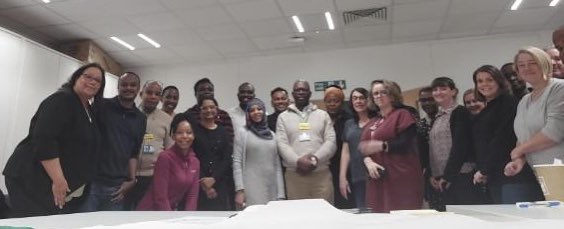 Thought provoking session with @NHS_ELFT Inpatient nurse leaders about compassion, leadership and culture. Thank you for being role models, for being honest, for being passionate about improving experience for all. #Ubuntu