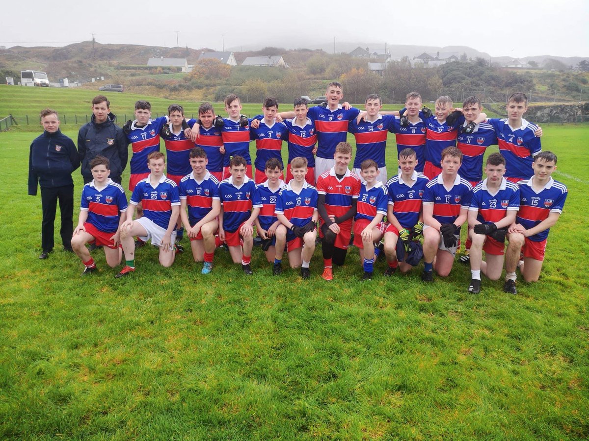 Best of luck to Coláiste na Carraige u16s tomorrow in the Ulster quarter final against Ghaelcholàiste Dhoire 🔴🔵🔴🔵🔴