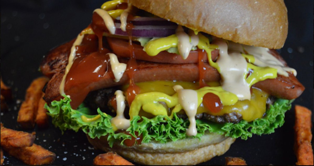 50 Billion burgers get eaten in America every year. We're happy to help the cause! 🍔

#burger #burgerfacts #cheeseburgers #fries #denverburgers #denverfoodie #foodie #americanburgers #hamburger #denvercolorado #colorado #303 #happyhour #illegalburger #illegalburgerco #303burgers