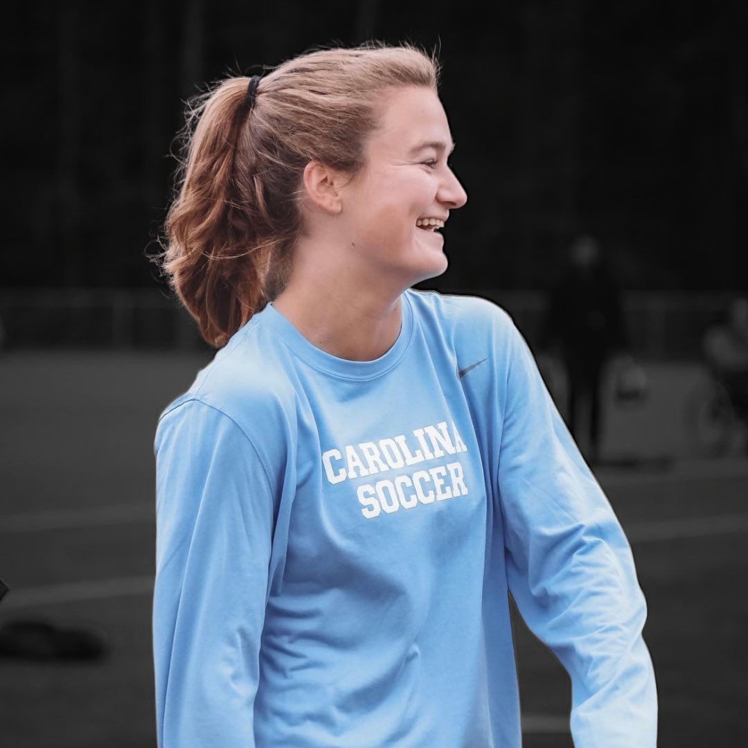 We want to congratulate hammerhead alum Libby Moore and the UNC Tar-Heels on another killer season!! The #uncwomenssoccer team battled it out with UCLA Monday night in the National Championship and while they came up a bit short, we are so proud of  her!