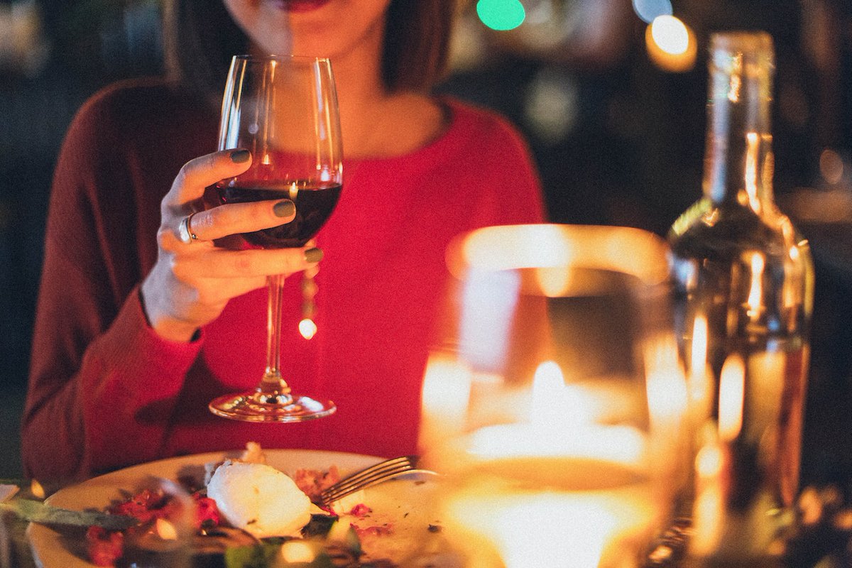 germanwineca's tweet photo. Red wines are composed of a variable concentration of tannins. These polyphenols, which come mainly from the skin and seeds of the grapes, give red wines their texture and structure. https://t.co/pJZuW5Oiw9