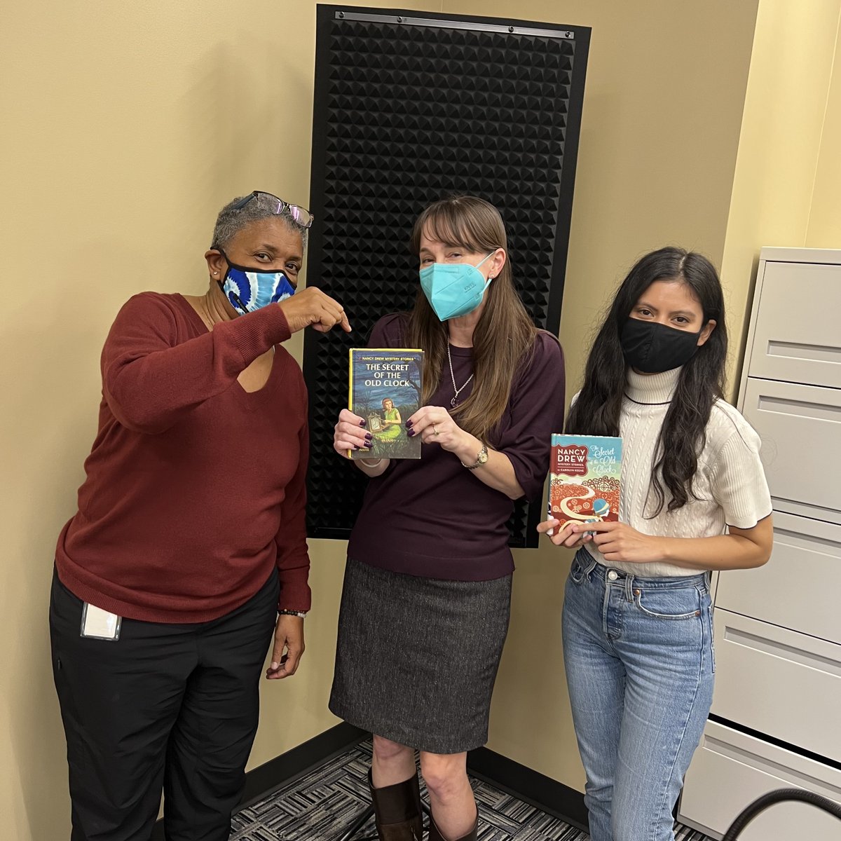 PGCMLS's tweet photo. Have you listened to the newest #TheseBooksMadeMe? This episode finds us in the ambiguously located town of River Heights with teen sleuth Nancy Drew! Listen now at https://t.co/6ixxJjk32C or your fave podcast app ππ±π§ https://t.co/eihxcRUx4m