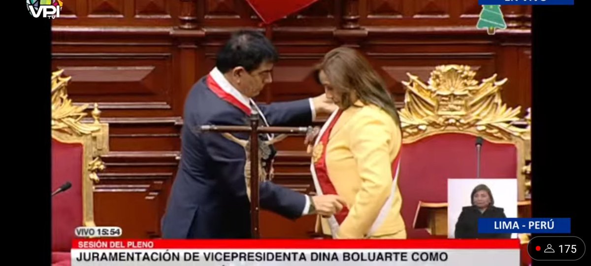 Dina Boluarte Zegarra Juramentada como la nueva Presidenta de la República del Perú.