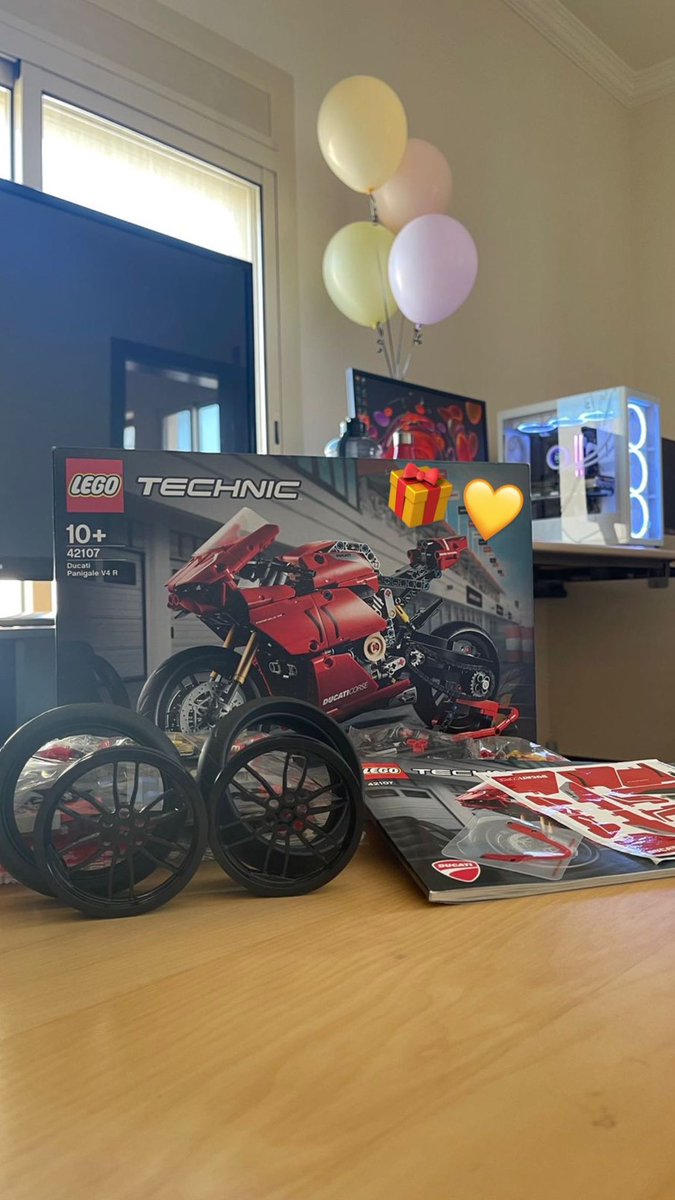 Kwitac's tweet image. 🥳🎈🎁