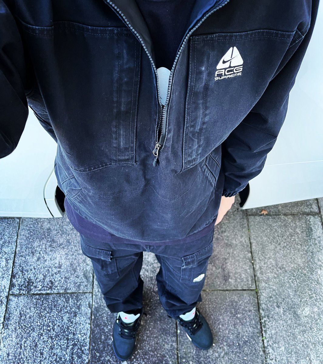 sneakermafia777's tweet photo. SUPREME × ACG👑
DIOR💎
Nike WMNS Air Jordan 5 Retro GORE-TEX Off-Noir GOT’EM👟✨
@nike 👑
#supreme
#nikeacg
#dior
#nike
#airjordan5retro
#goretex
#offnoir
#still
#SNKRSKickCheck #snkrskickcheckjp #yesnike #inmyjs https://t.co/6y6xKrzLvN