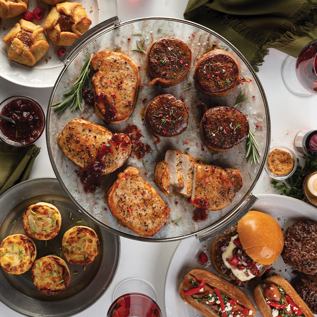 OmahaSteaks's tweet photo. Build your own gift in a holly jolly hurry! From tender steaks to big, beefy burgers deliver an unforgettable gift with their gourmet favorites today. 

Build a custom package now:
https://t.co/gRv90EXOo1

Sold by https://t.co/rn6mtQv0fp, Inc. https://t.co/0HjoacIfRg