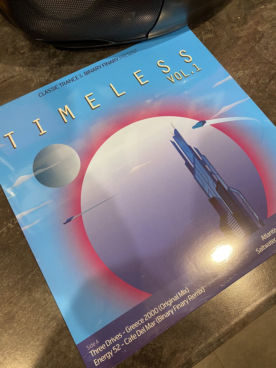 RealSoulShaker's tweet image. This has been months and months in the making and this thing of beauty has finally arrived, a piece of vinyl I supported in bringing to life and the closest I‘ll get to ever releasing a track. Immortalised on the cover forever!!
#classictrance #BinaryFinary #Timeless