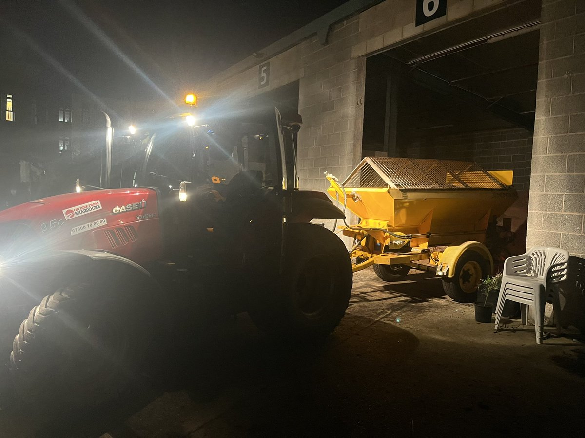 Gritters out in full force around all the campus’s tonight! Keeping everyone safe! #oneteam