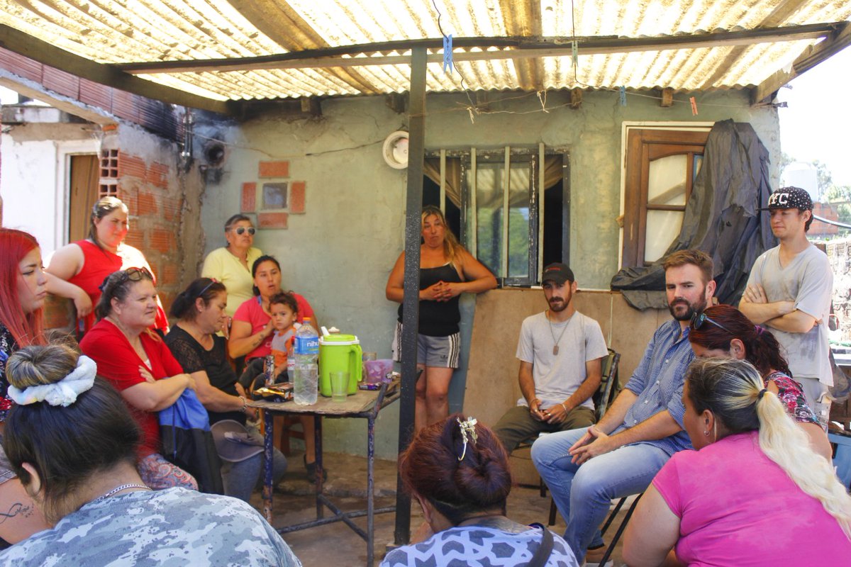✅ Con vecinos y vecinas de los barrios Camet y Alto Camet, Las Dalias y Parque Peña, conversamos sobre las distintas problemáticas que aquejan a la zona.

🏥 La preocupación por el mal funcionamiento del Centro de Atención Primaria de la Salud de la zona es grande 

🧵👇🏼