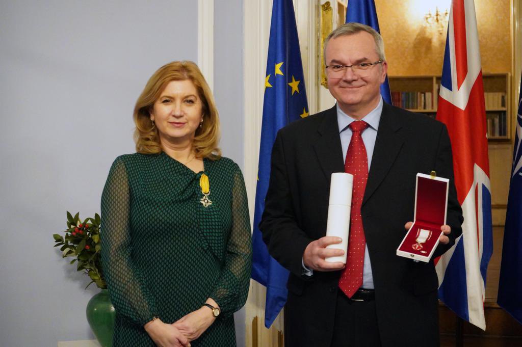 Prof Gabriel Oniscu tweet media