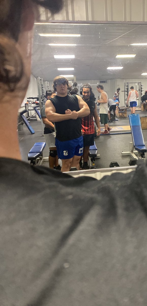LukeSwaine77's tweet photo. Feeling solid and ready to attack the off-season! 6’4 300lbs. @H2_Recruiting @CScott39 https://t.co/vu2IDomm13