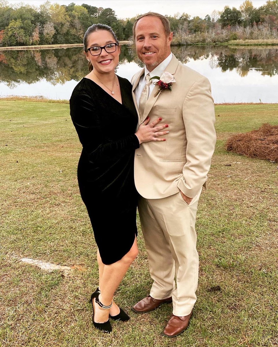 bredawson3's tweet photo. It’s his birthday!! Y’all show the best husband, daddy and Coach some love!! 💙💙 https://t.co/0ZbtJ6pPtq