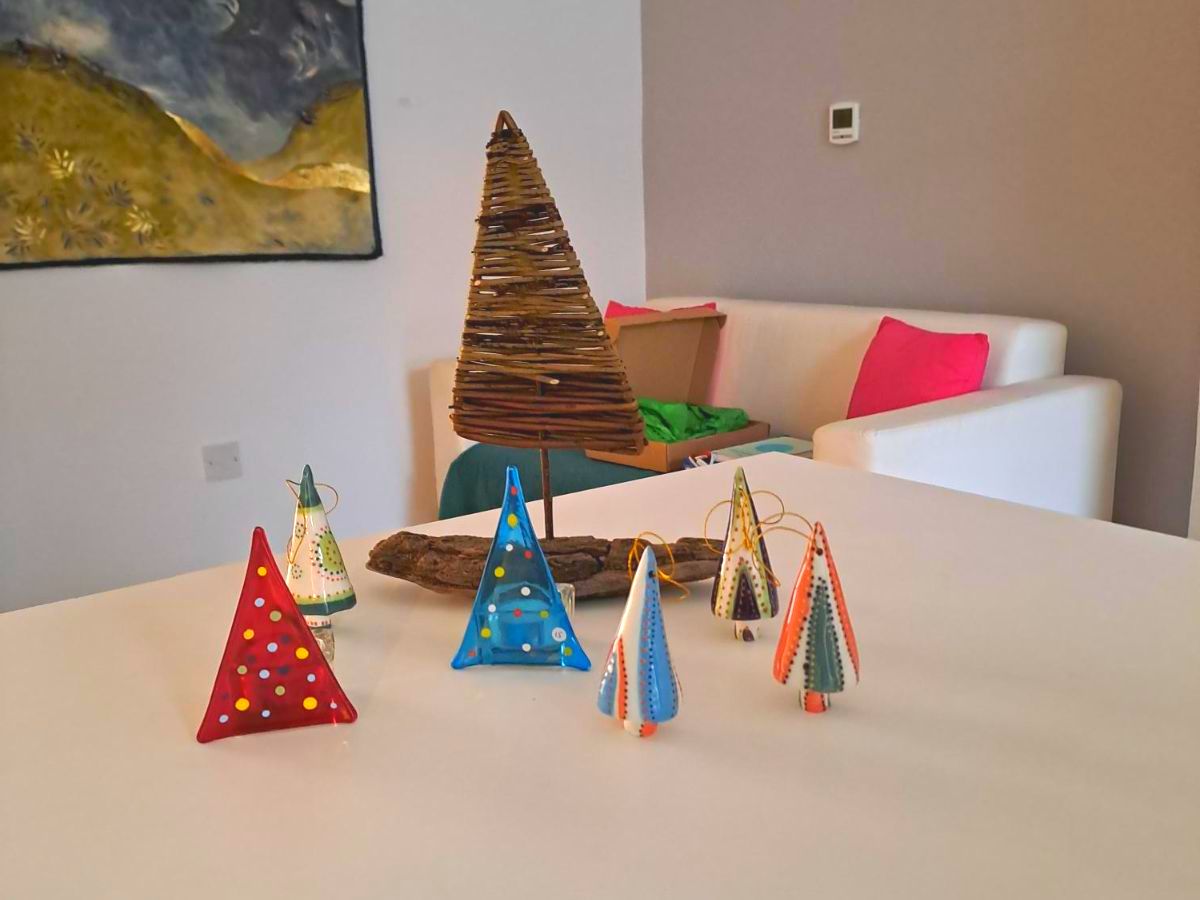 Blue Egg Gallery tweet media