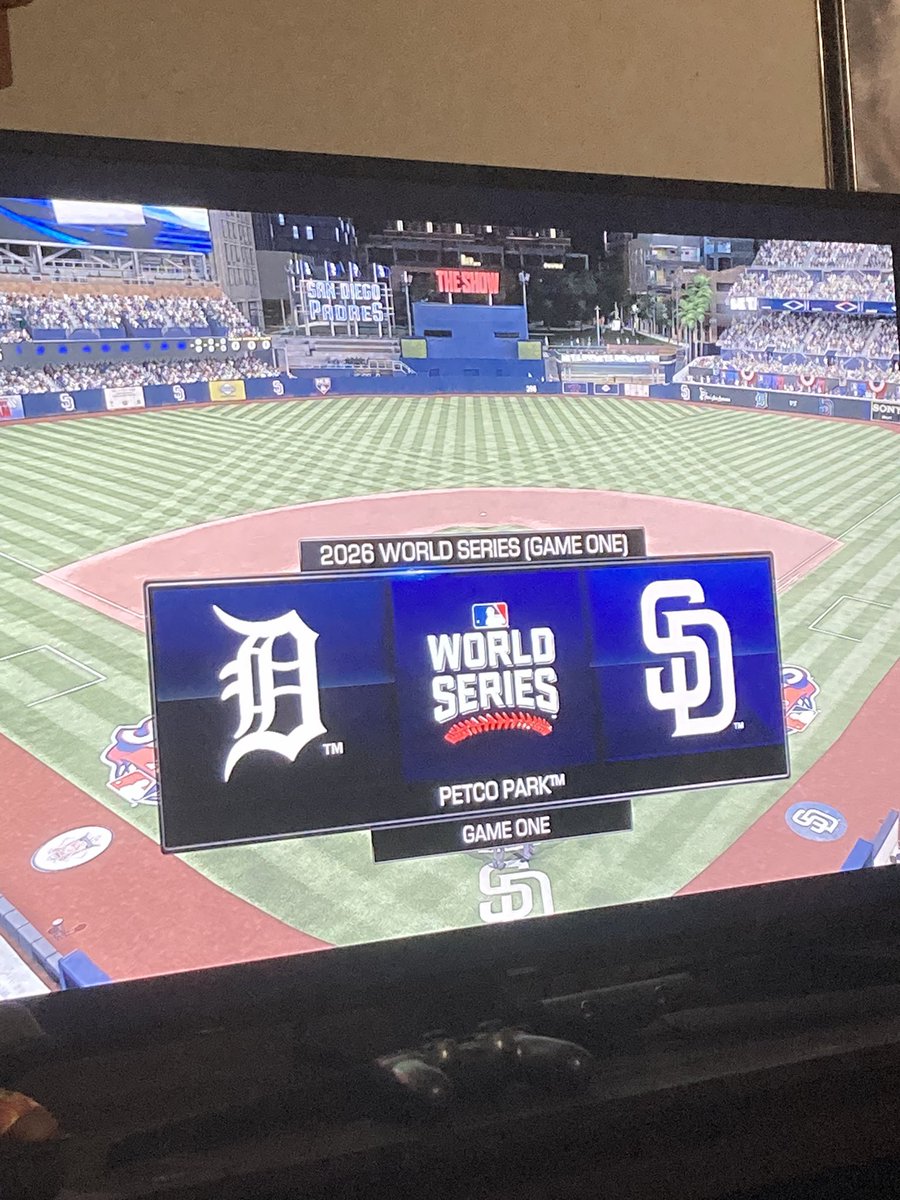 _Beastmode9000_'s tweet photo. Ladies and gentlemen, it’s time
Can I, the San Diego Padres, get my 8th consecutive #WorldSeries championship in a row and get one step closer to my ultimate goal of 10 in a row? Or will the Tigers break the streak?
It’s time to find out! Let’s go! ⚾️🔥 #Gaming #MLB17 #Padres https://t.co/iMOODFsT1f