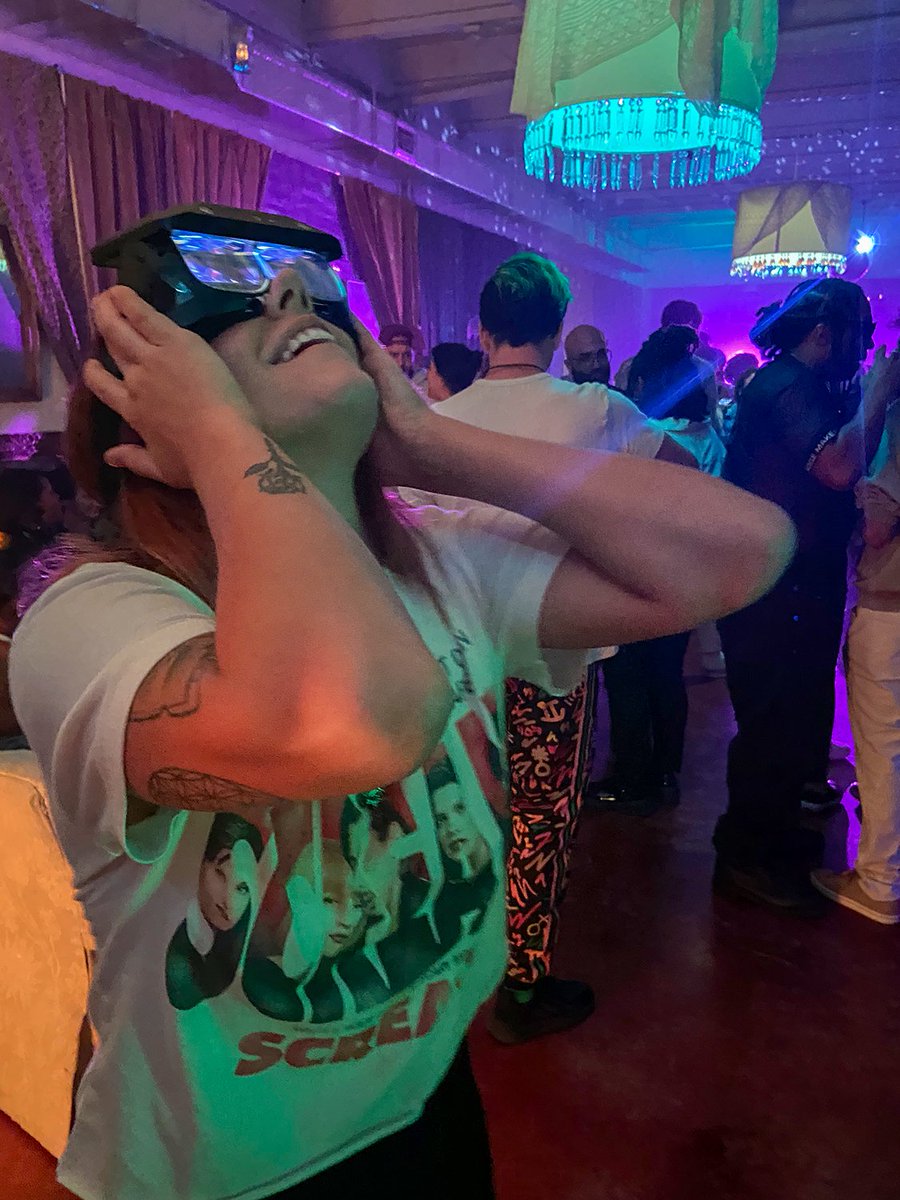 thanks for jumping into our AR art gallery! vibes curated by @PrismQTBIPOC3 at <a href="/wavWRLD_/">wavWRLD</a> x Art Basel